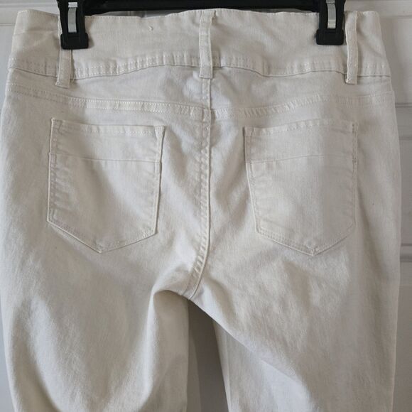 d.jeans Womens Off White Denim Stretchy Capris Sz 6 Mid Rise Triple Button Jeans - Picture 3 of 6